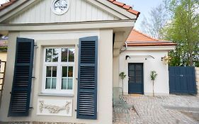 Privatsphäre im Kutscherhaus der Villa Golding